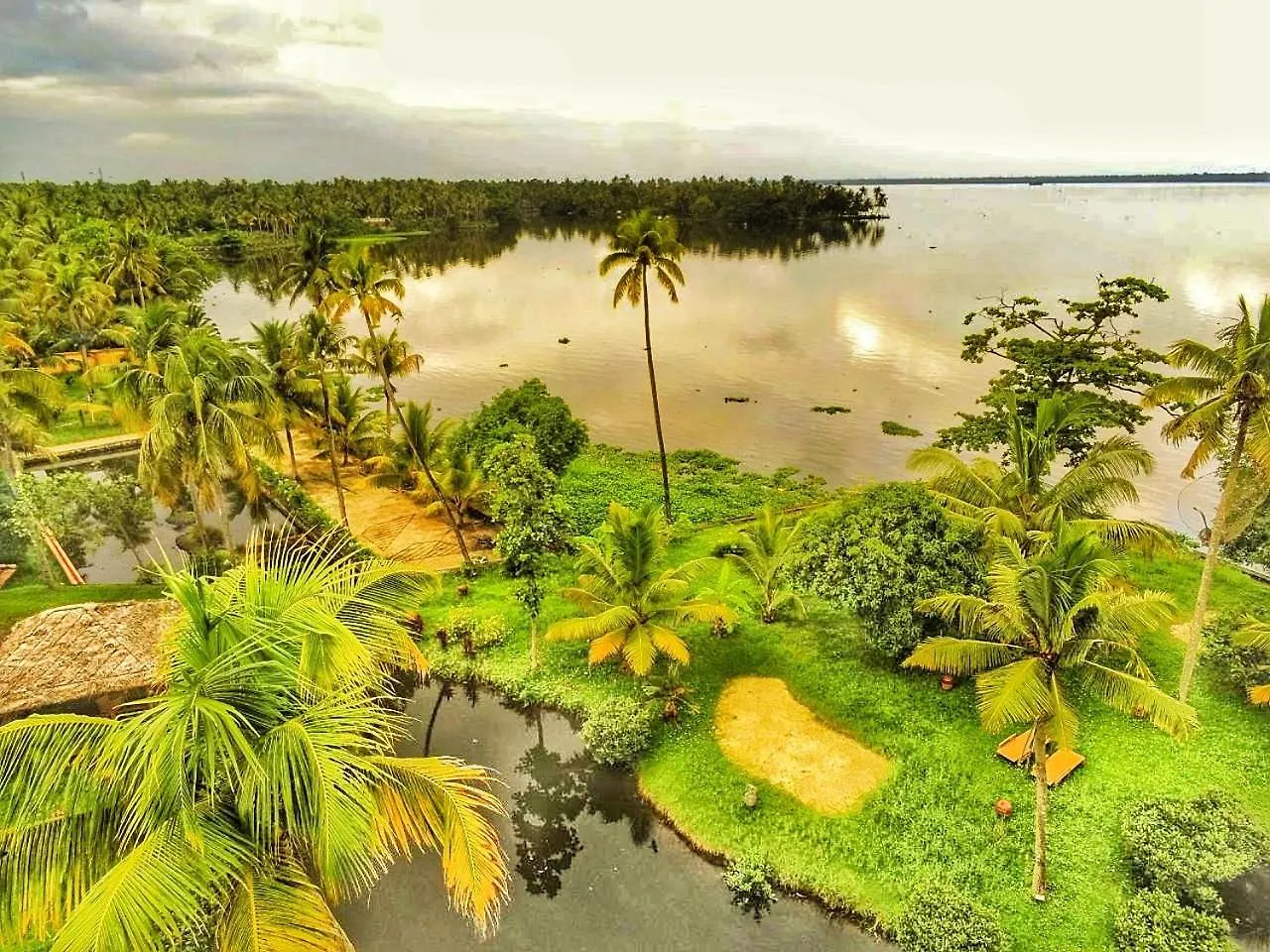 Ameya Kerala Hotel Alappuzha